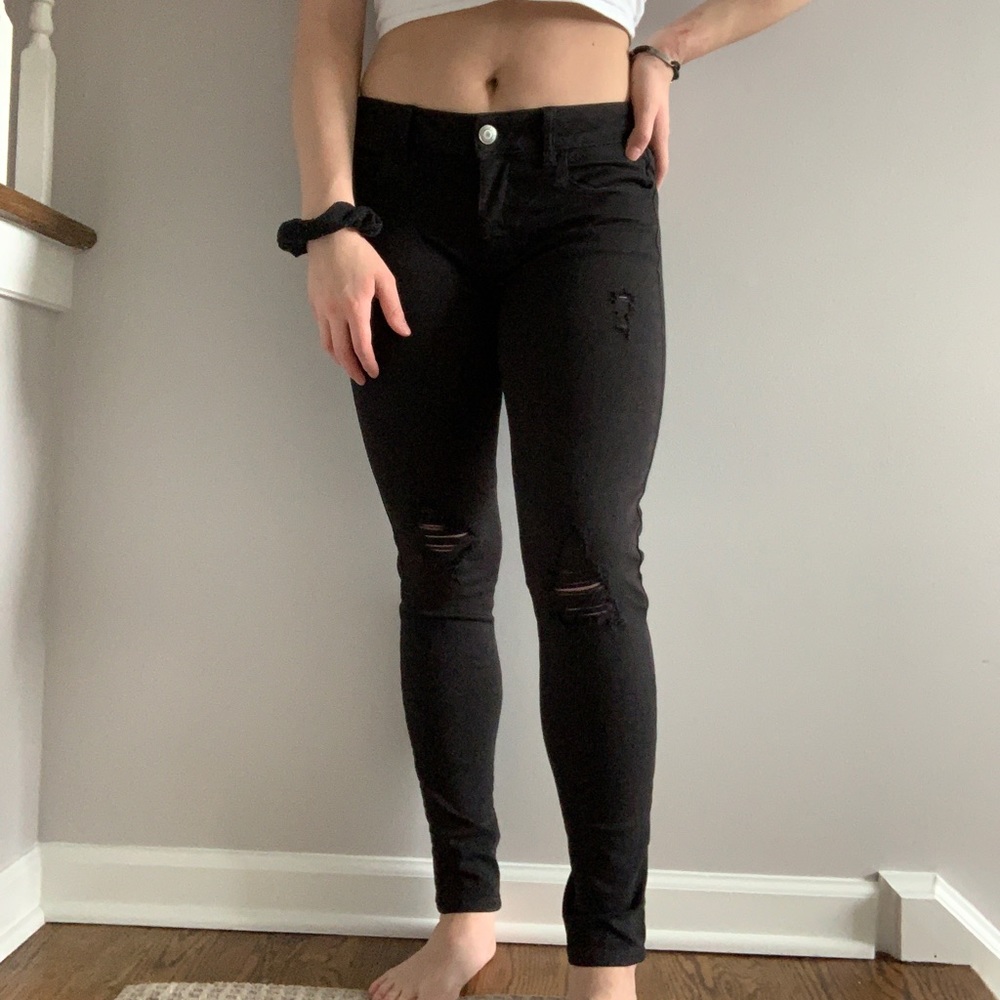 Ripped Black Low/Mid Rise Jeggings